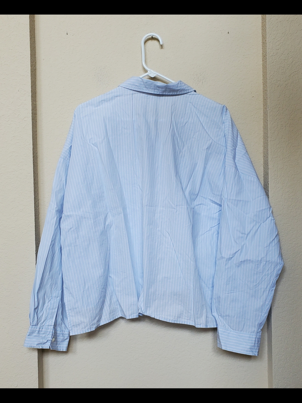 Ann Taylor Light Blue Pinstripe Button-Down  Oversized Shirt.  Size XXL - Picture 4 of 6